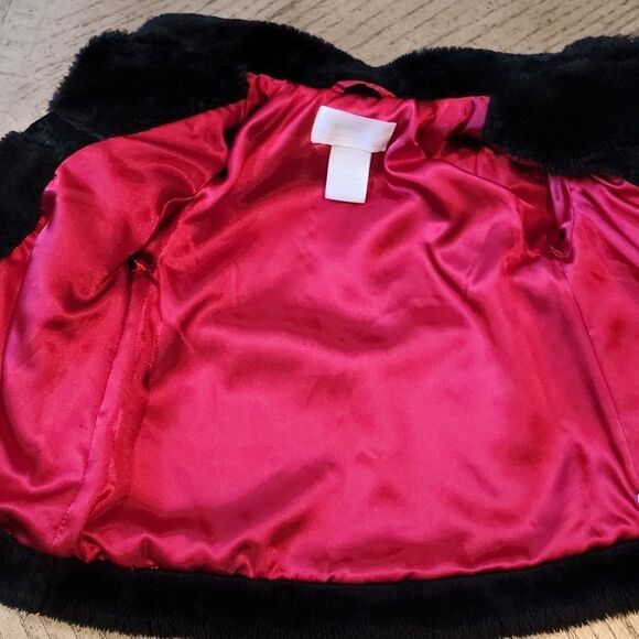 18 month black cozy furry jacket 🖤❤ - Picture 6 of 9